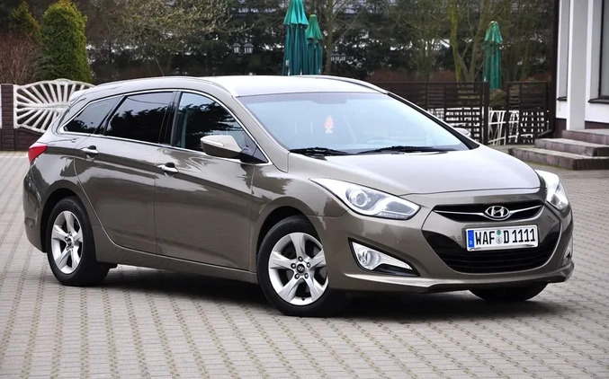 Hyundai i40 cena 36900 przebieg: 204000, rok produkcji 2013 z Pruchnik małe 742